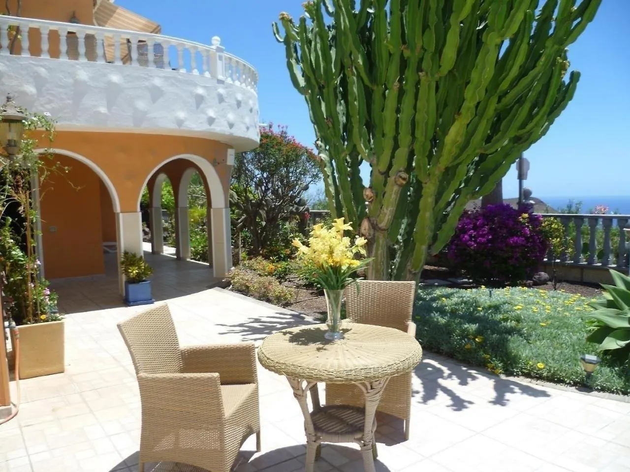 Wohnung In Chayofa Mit Terrasse, Garten Und Gemeinschaftlichem Pool Arona